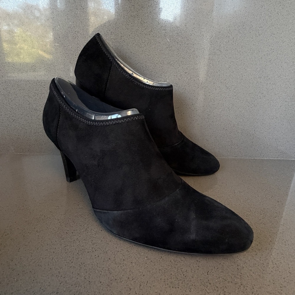 ECCO Alicante Black Suede Ankle Booties Womens US 7 7.5 EU 38 Heeled Shoes